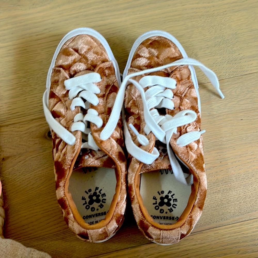 Golf Le Fleur size 8 shoes
